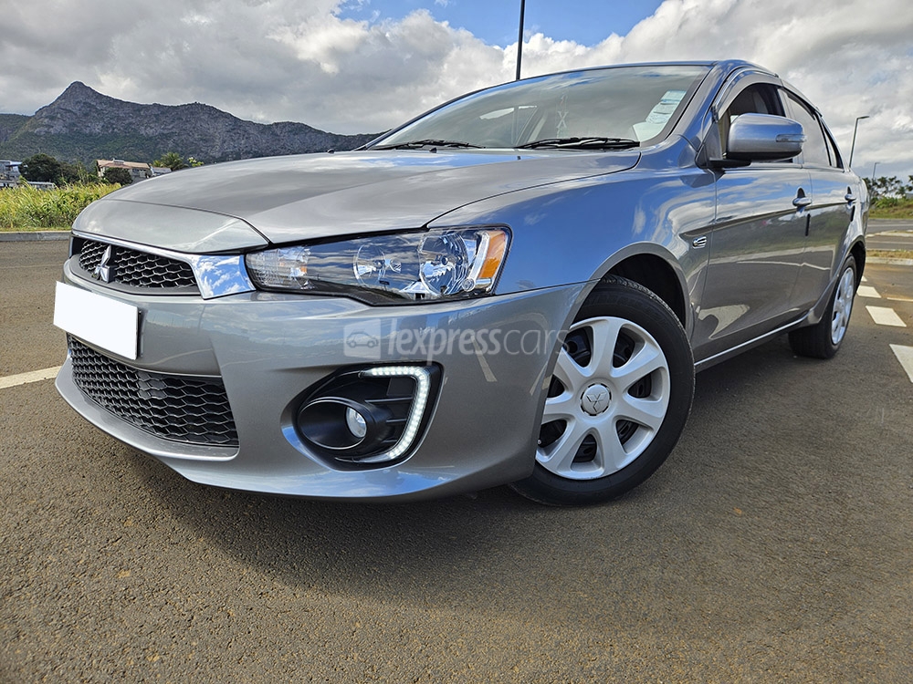 Dealership Second Hand Mitsubishi Lancer 2017 - Lexpresscars.mu