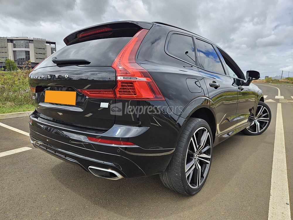 Dealership Second Hand Volvo XC60 2021 lexpresscars.mu