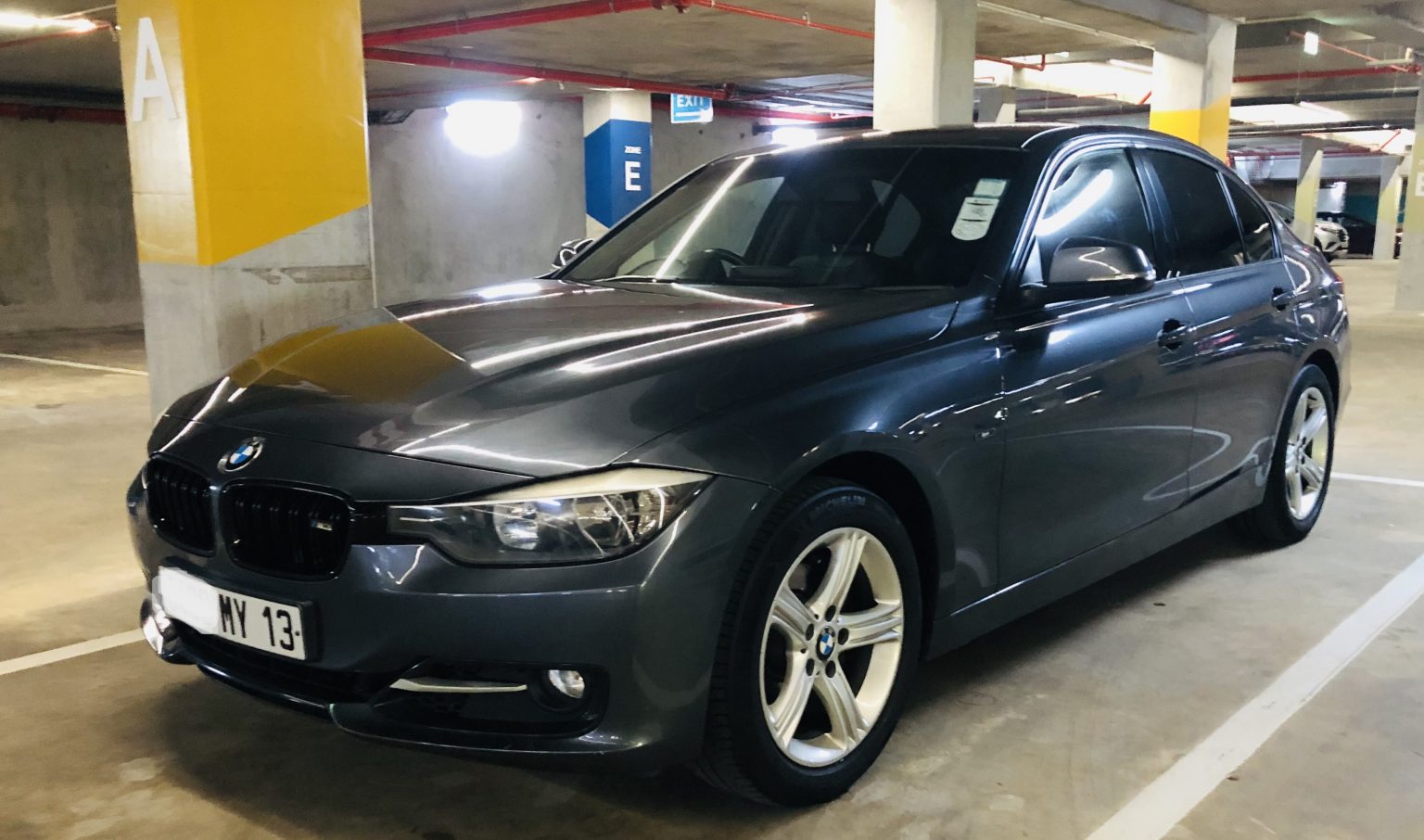 SecondHand BMW 3 Series 2013 lexpresscars.mu
