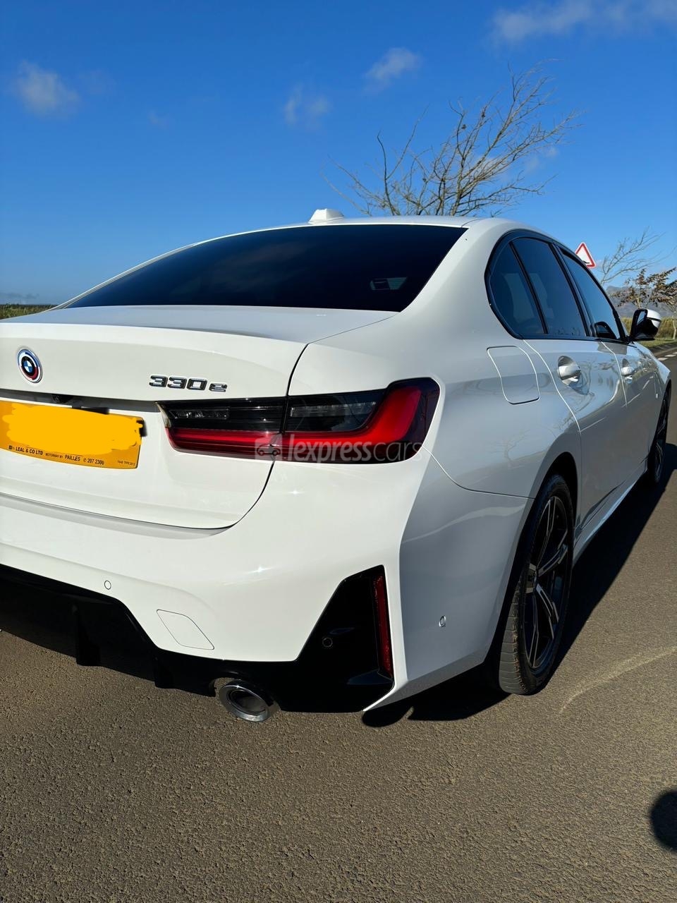 Second-Hand BMW 330E 2022 - lexpresscars.mu